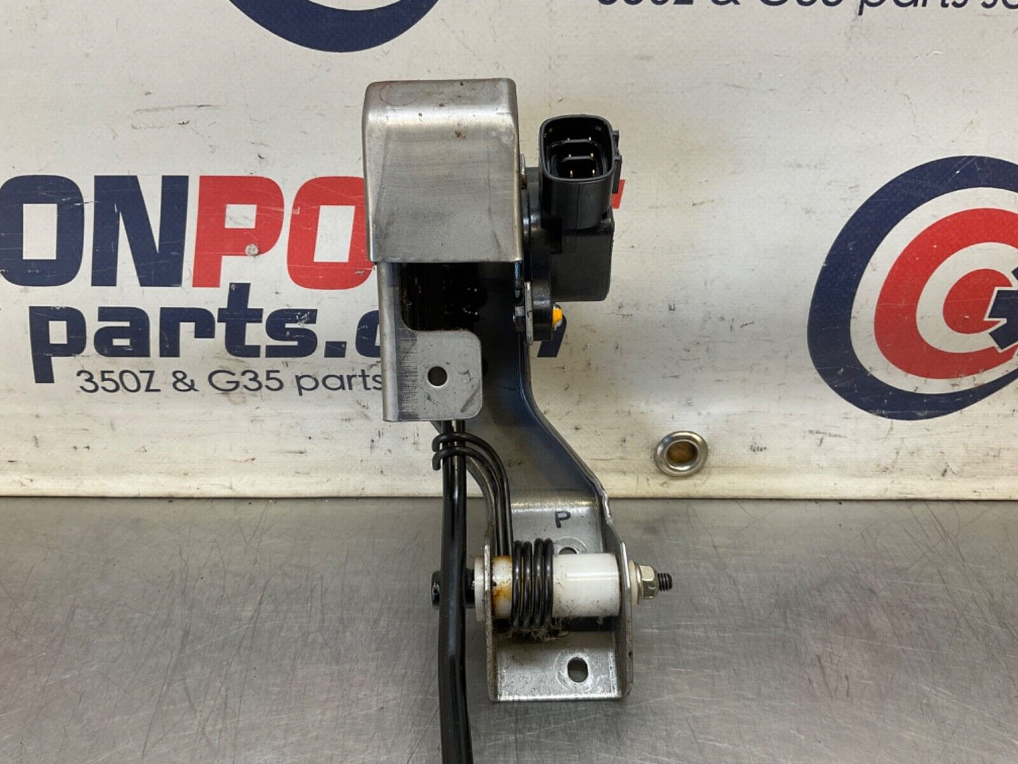 2006 Nissan Z33 350Z Manual Gas Acceleration Pedal OEM 23BJJEI - On Point Parts Inc