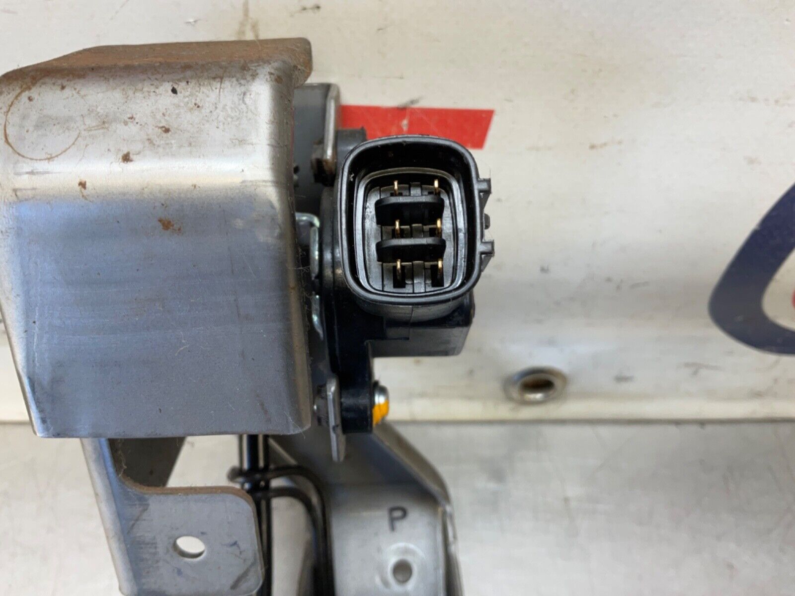 2006 Nissan Z33 350Z Manual Gas Acceleration Pedal OEM 23BJJEI - On Point Parts Inc