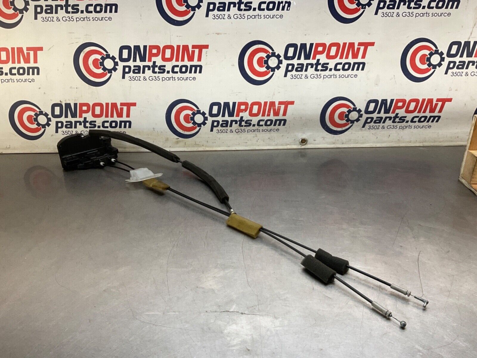 2005 Infiniti V35 G35 Passenger Right Door Lock Actuator  OEM 13BJXEE - On Point Parts Inc