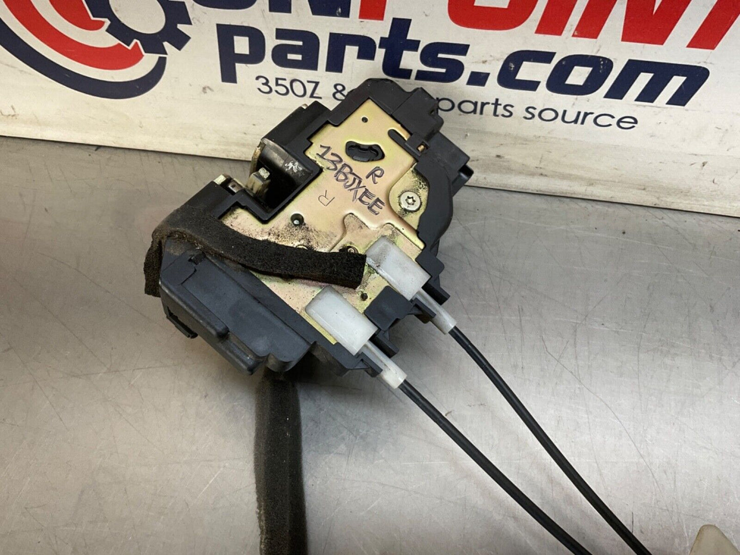 2005 Infiniti V35 G35 Passenger Right Door Lock Actuator  OEM 13BJXEE - On Point Parts Inc