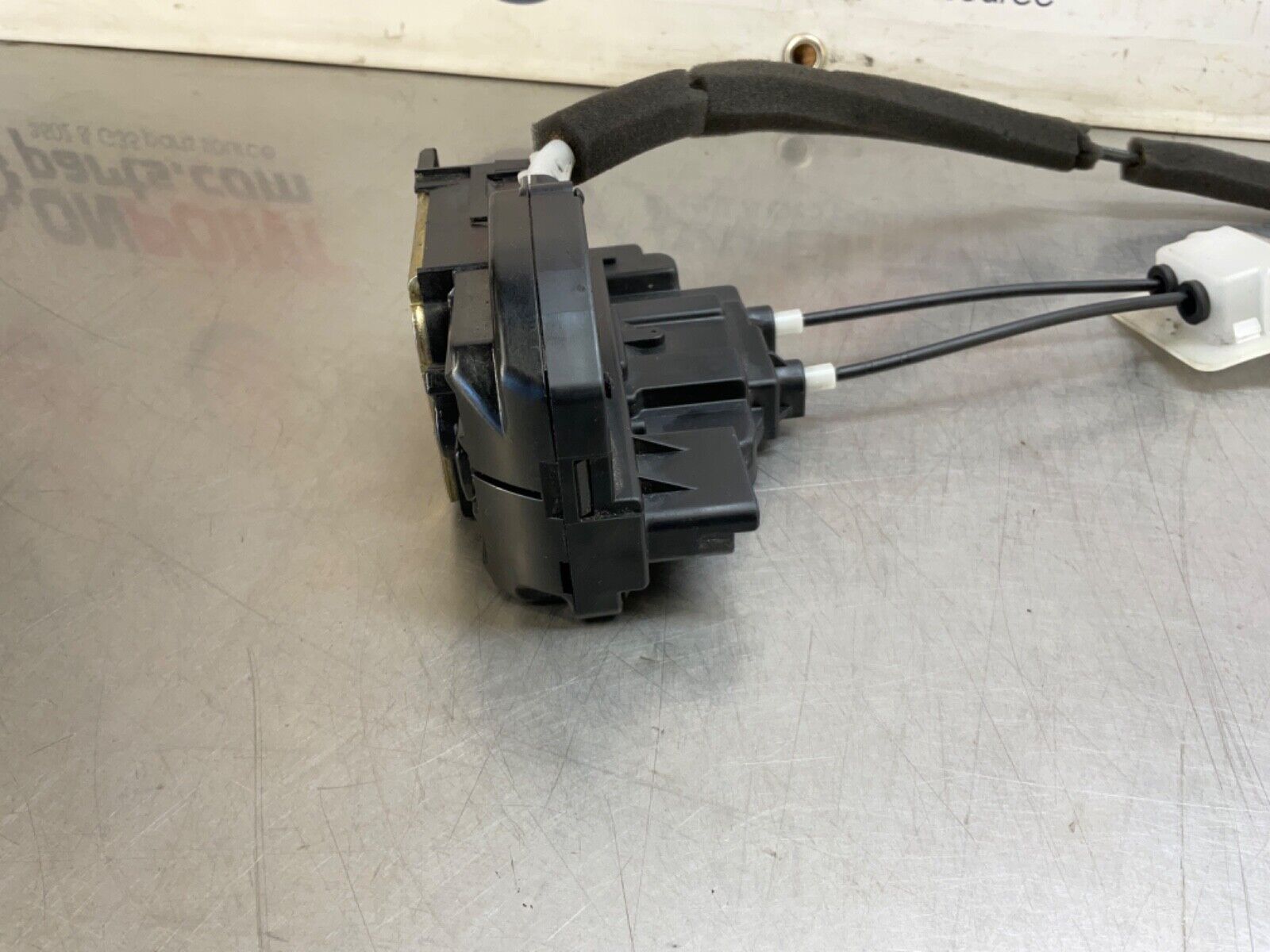2005 Infiniti V35 G35 Passenger Right Door Lock Actuator  OEM 13BJXEE - On Point Parts Inc