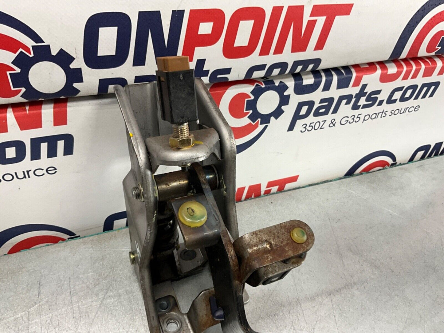 2005 Infiniti V35 G35 Manual Clutch Pedal OEM 13BJXEI - On Point Parts Inc