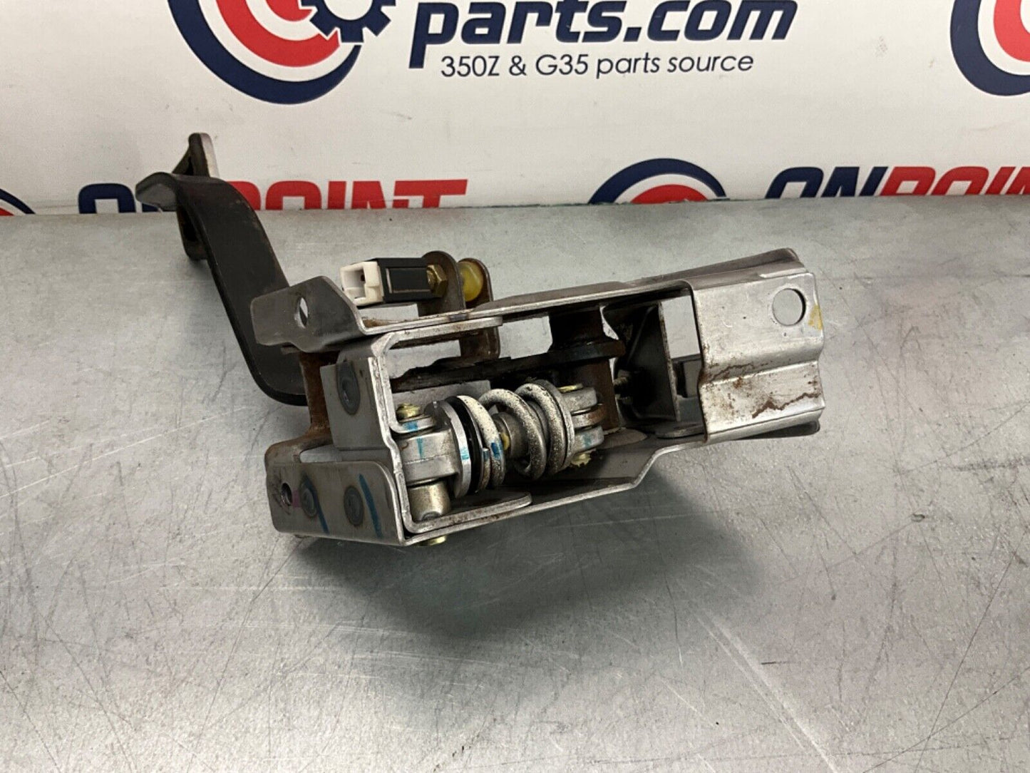 2005 Infiniti V35 G35 Manual Clutch Pedal OEM 13BJXEI - On Point Parts Inc