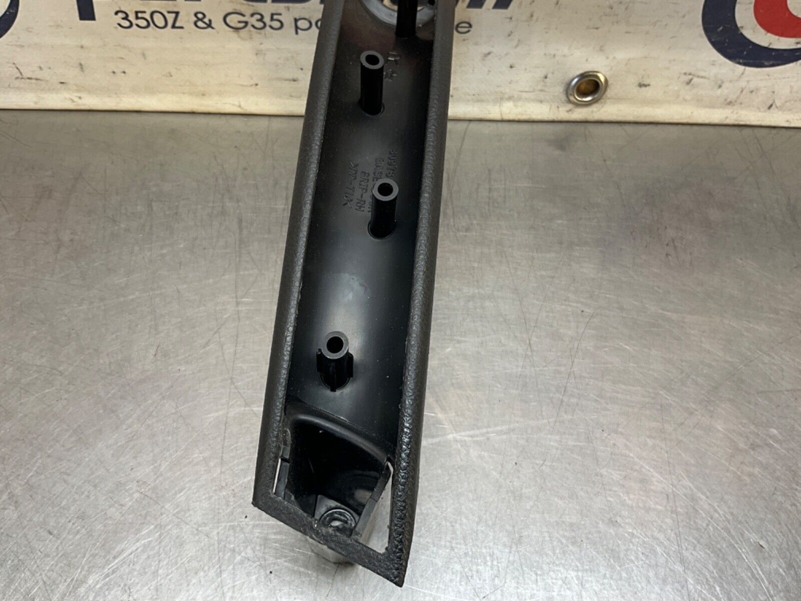 2003 Nissan Z33 350Z Passenger Right Interior Door Grip Pull Handle OEM 21BKGEE - On Point Parts Inc