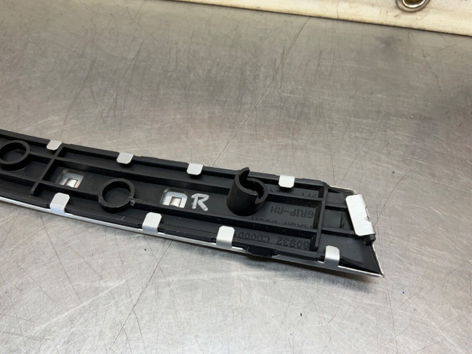 2003 Nissan Z33 350Z Passenger Right Interior Door Grip Handle Trim OEM 21BKGEE - On Point Parts Inc