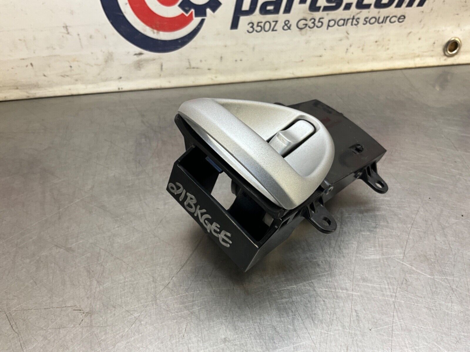 2003 Nissan Z33 350Z Passenger Right Interior Door Release Handle OEM 21BKGEE - On Point Parts Inc