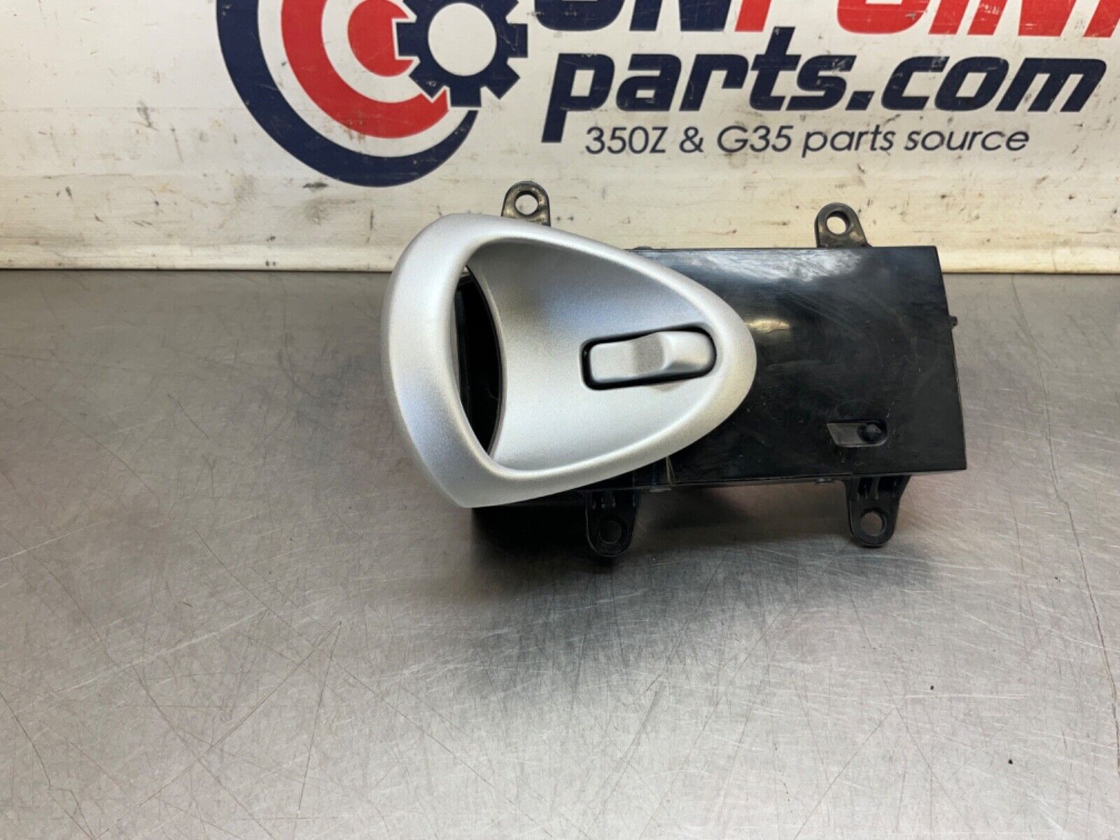 2003 Nissan Z33 350Z Passenger Right Interior Door Release Handle OEM 21BKGEE - On Point Parts Inc