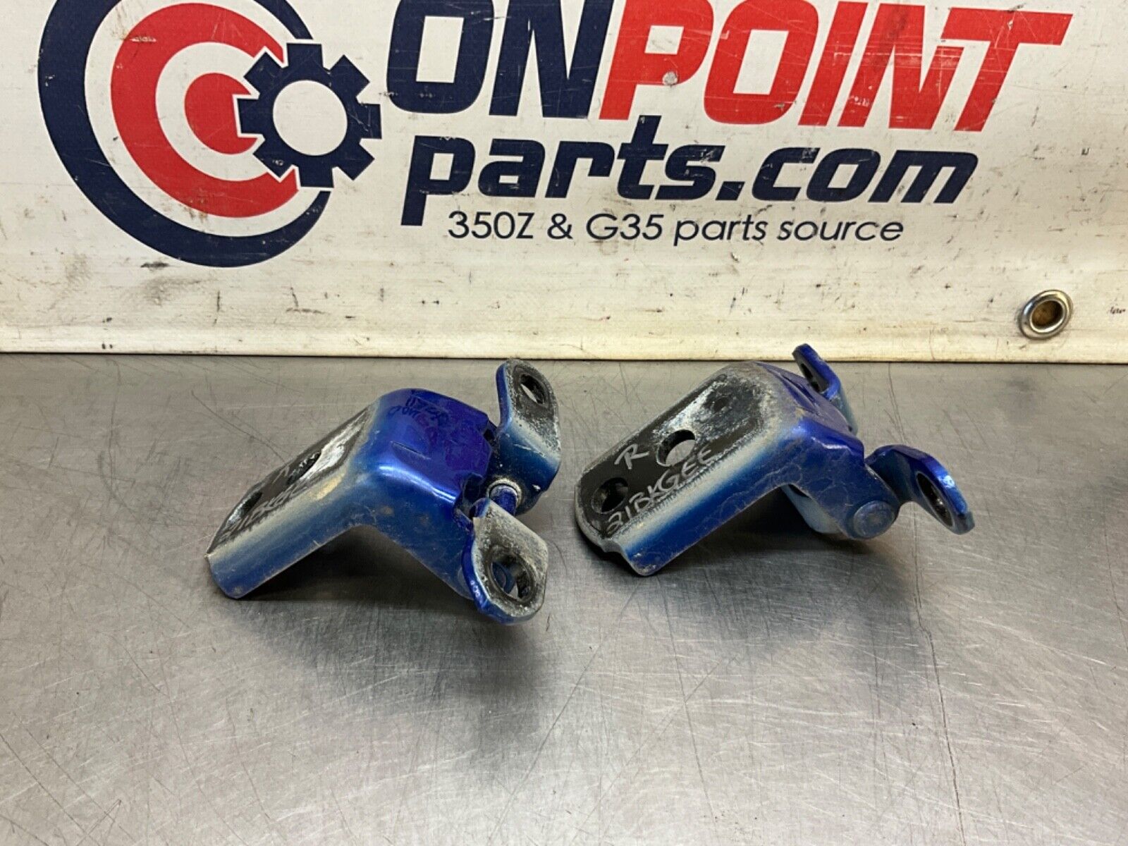 2003 Nissan Z33 350Z Passenger Right Door Hinges OEM 21BKGEE - On Point Parts Inc