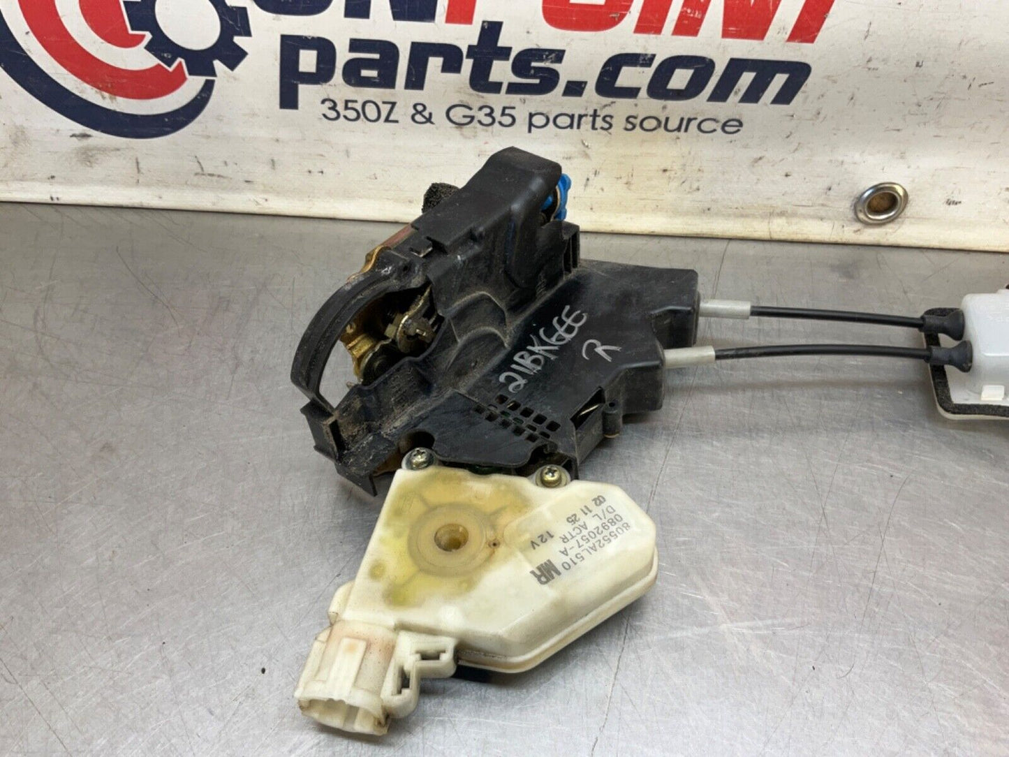 2003 Nissan Z33 350Z Passenger Right Door Lock Actuator OEM 21BKGEE - On Point Parts Inc