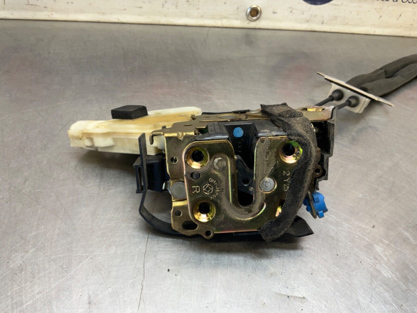 2003 Nissan Z33 350Z Passenger Right Door Lock Actuator OEM 21BKGEE - On Point Parts Inc