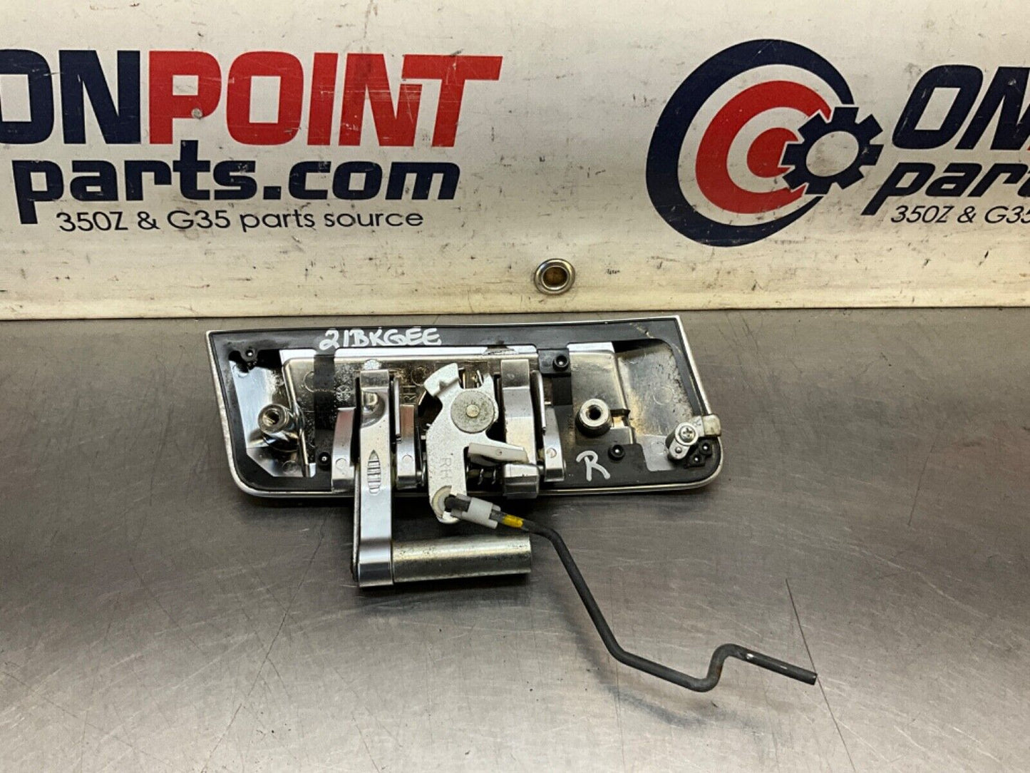 2003 Nissan Z33 350Z Passenger Right Exterior Door Release Handle OEM 21BKGEE - On Point Parts Inc