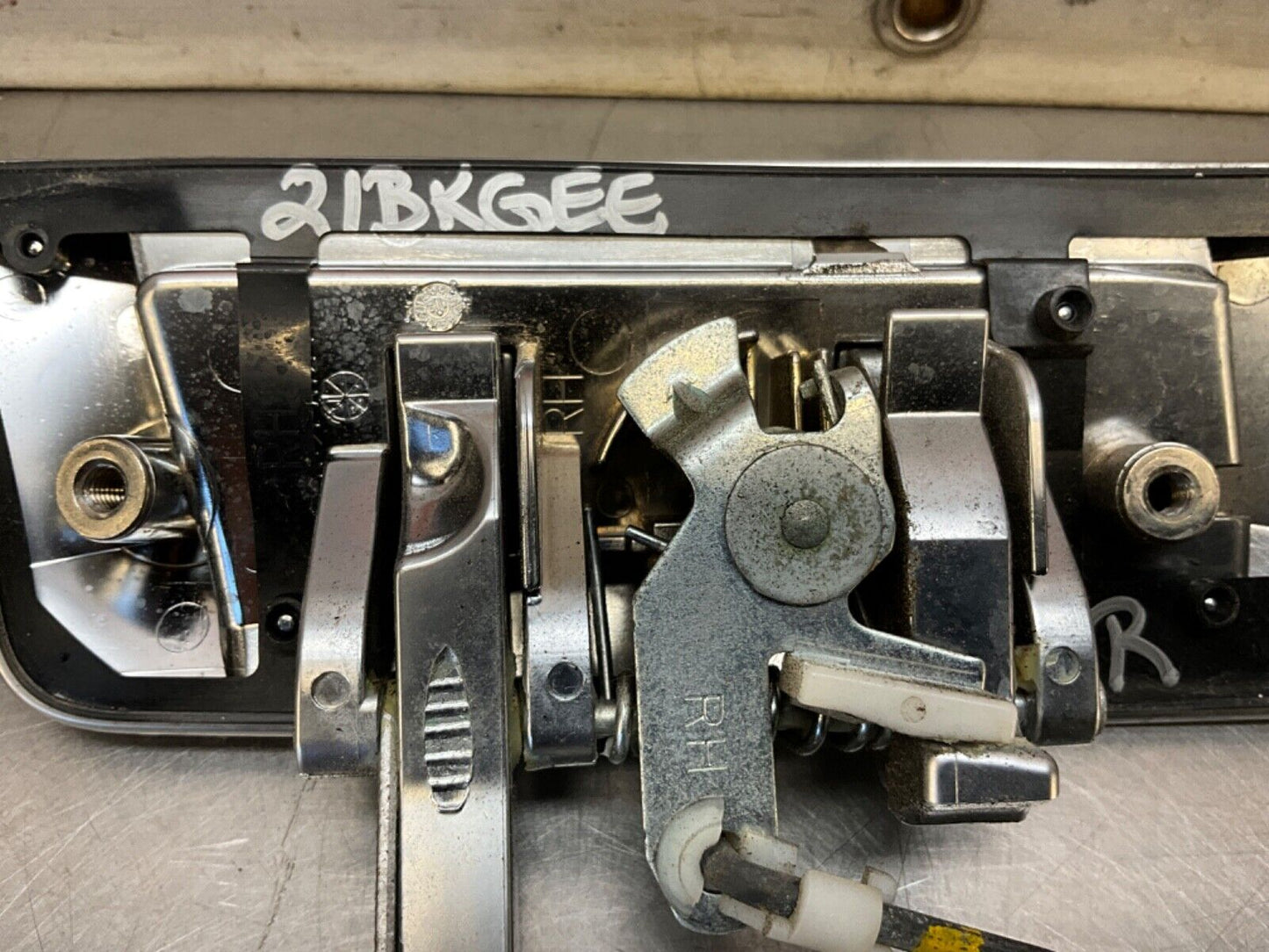 2003 Nissan Z33 350Z Passenger Right Exterior Door Release Handle OEM 21BKGEE - On Point Parts Inc