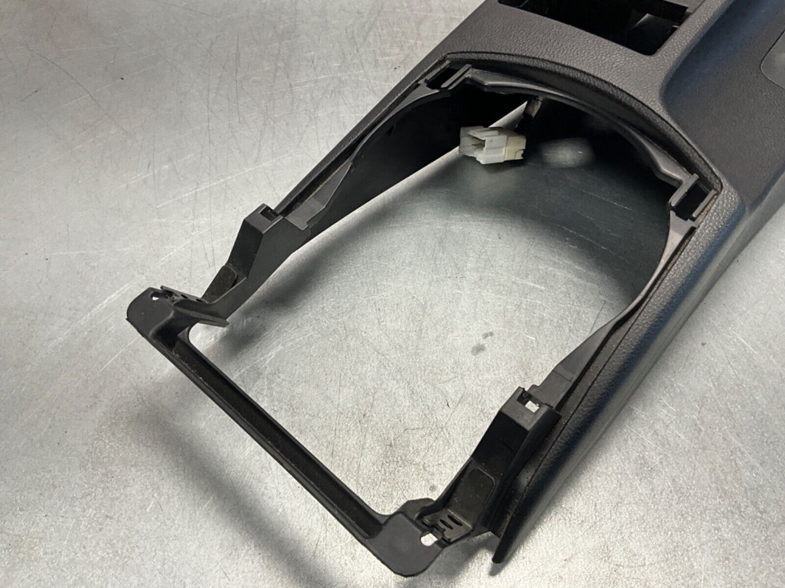 2003 Nissan Z33 350Z Center Console Armrest Assembly OEM 21BKGE8