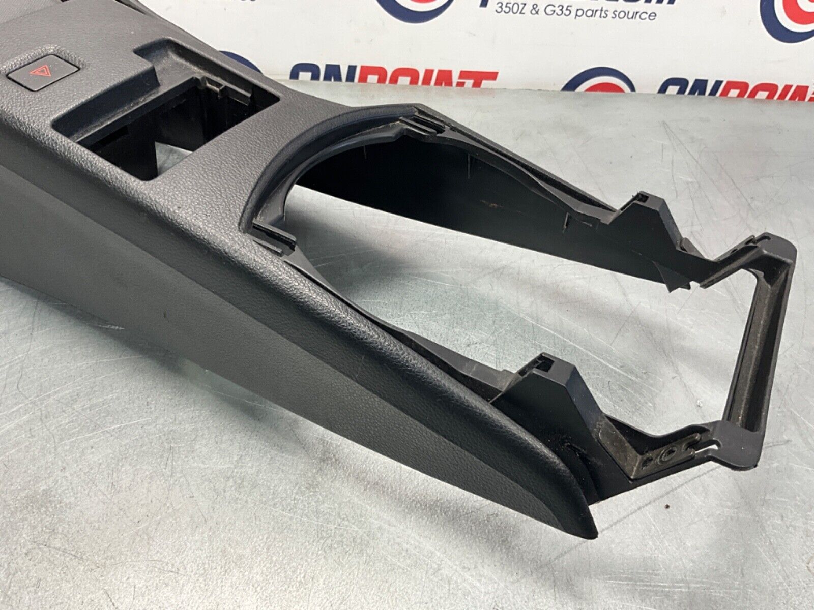 2003 Nissan Z33 350Z Center Console Armrest Assembly OEM 21BKGE8