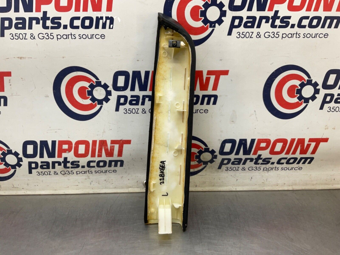 2003 Nissan Z33 350Z Driver Left Door Panel Arm Rest  OEM 21BKGEA - On Point Parts Inc