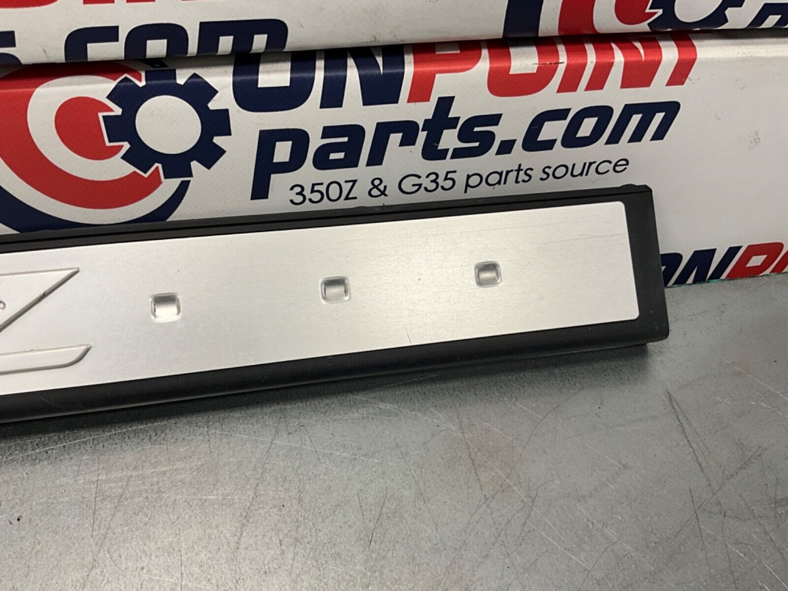 2003 Nissan Z33 350Z Passenger Right Door Sill Kick Plate OEM 21BKGE7 - On Point Parts Inc