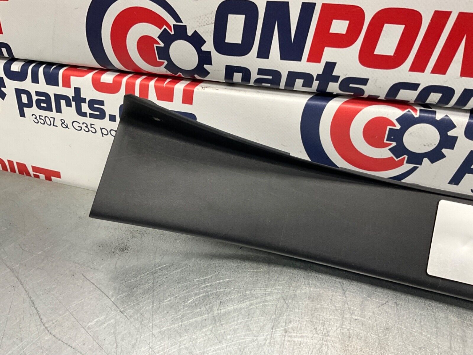 2003 Nissan Z33 350Z Passenger Right Door Sill Kick Plate OEM 21BKGE7 - On Point Parts Inc