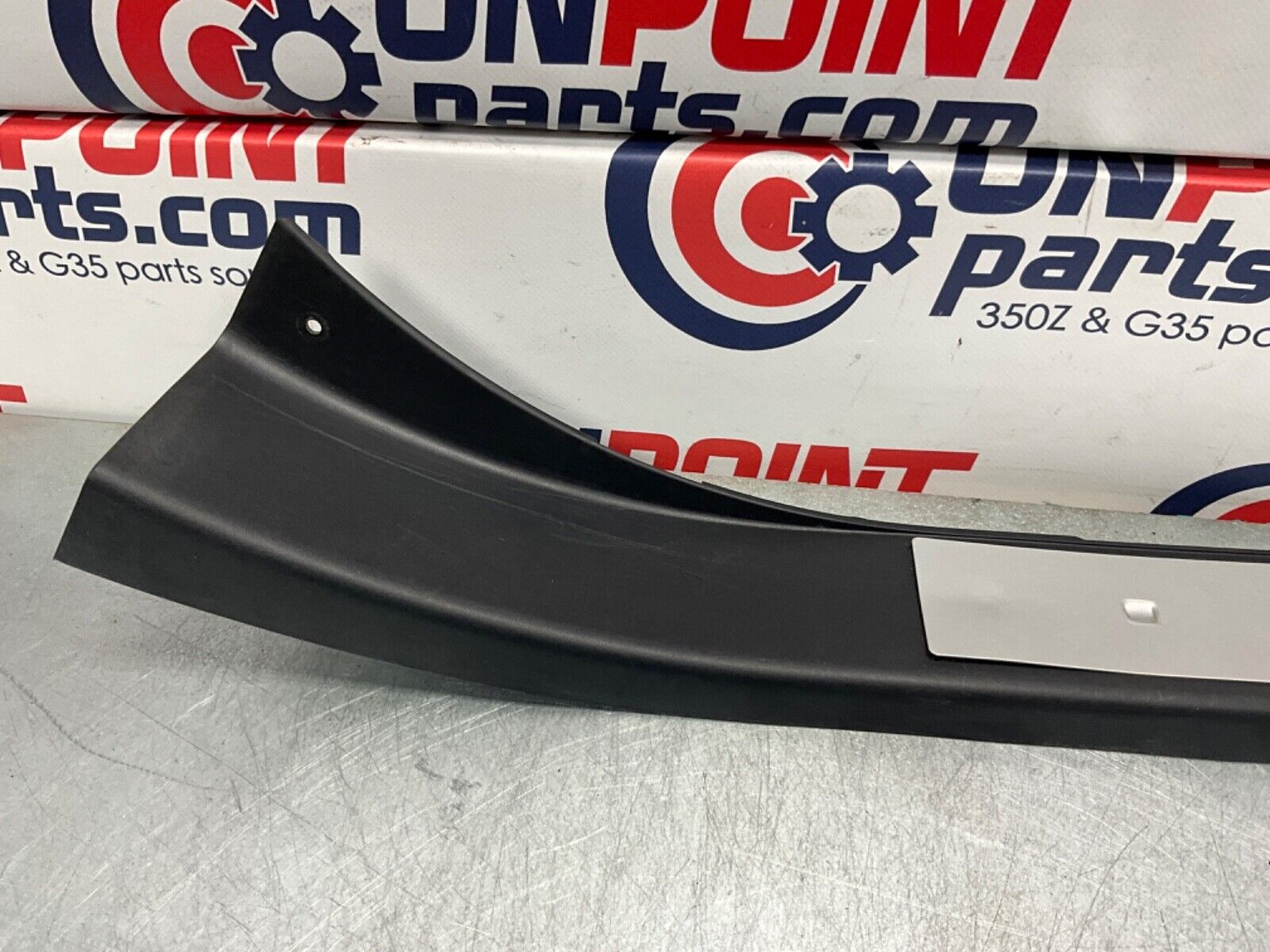 2003 Nissan Z33 350Z Passenger Right Door Sill Kick Plate OEM 21BKGE7 - On Point Parts Inc