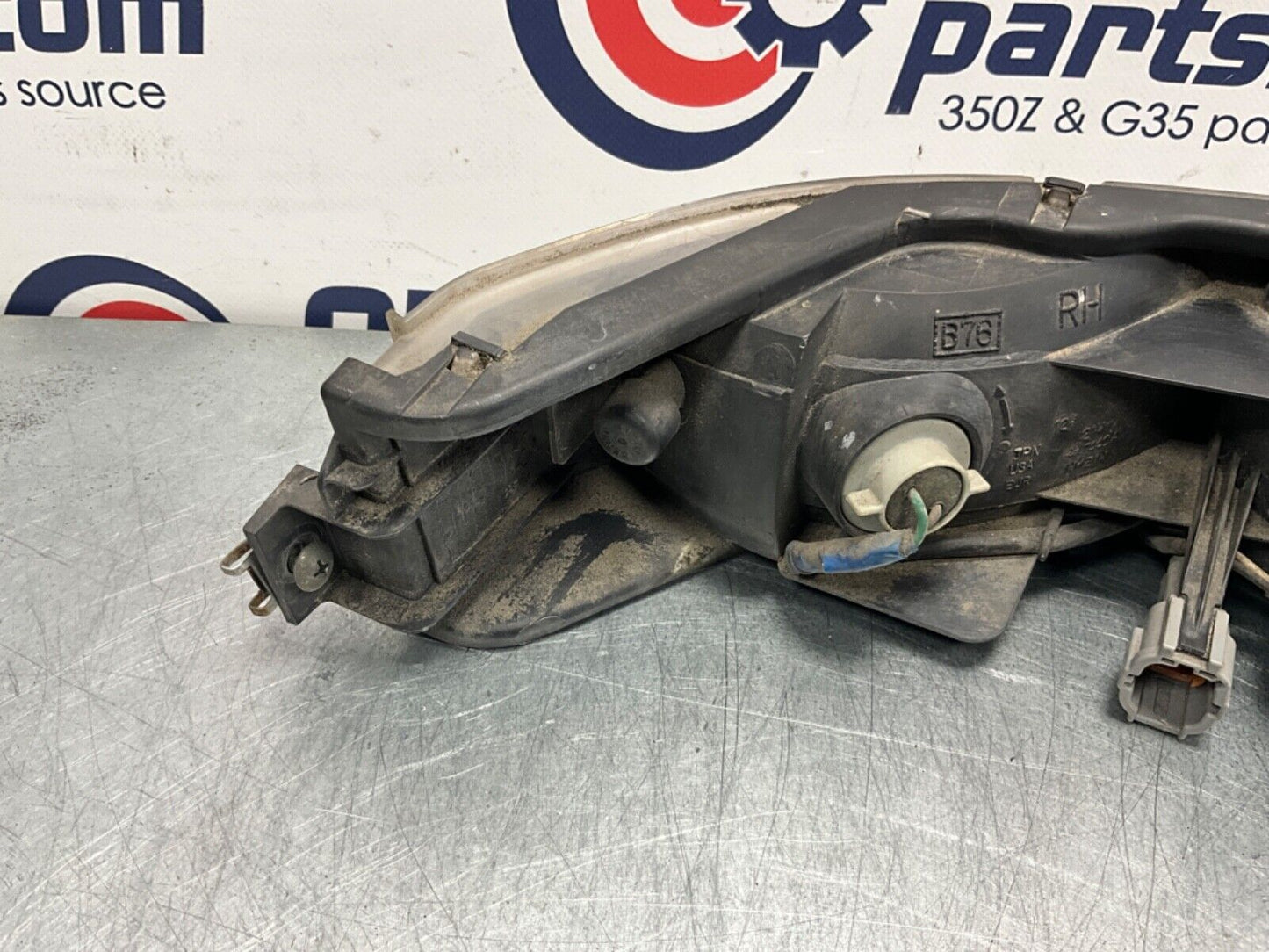 2003 Nissan Z33 350Z Passenger Right Rear Bumper Turn Signal OEM 21BKGEK - On Point Parts Inc