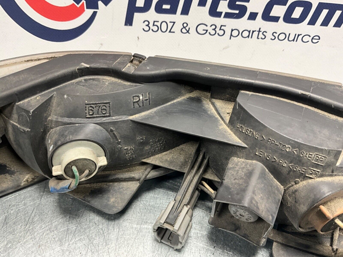 2003 Nissan Z33 350Z Passenger Right Rear Bumper Turn Signal OEM 21BKGEK - On Point Parts Inc