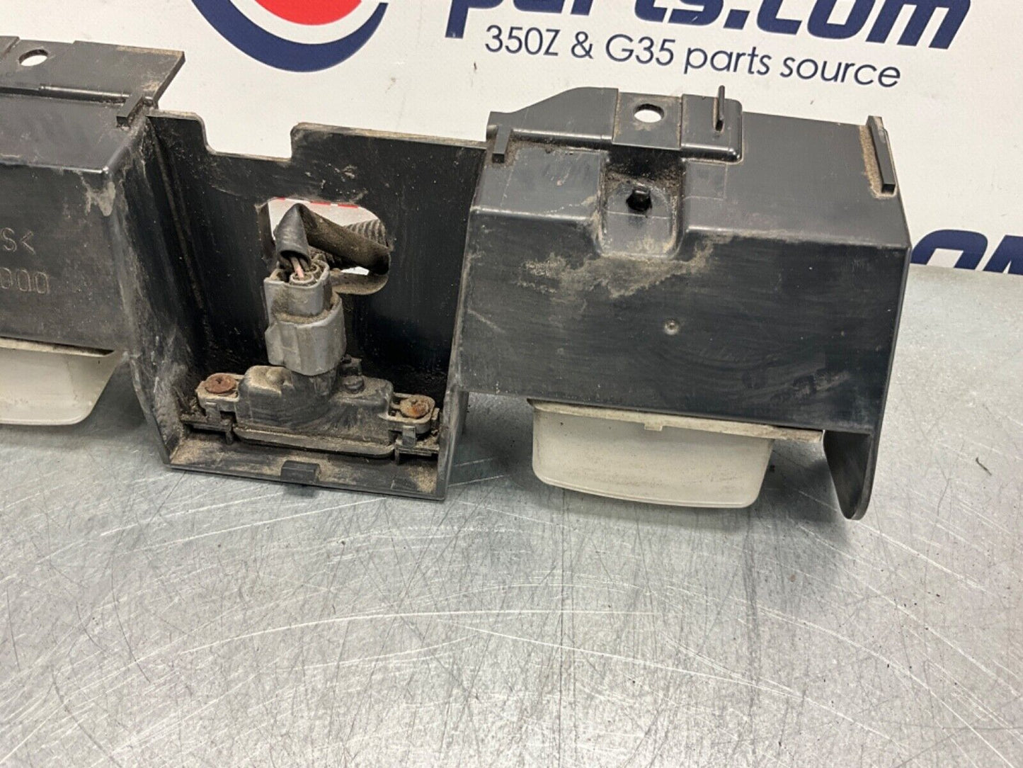 2003 Nissan Z33 350Z Rear Bumper License Plate Light Assembly OEM 21BKGEI - On Point Parts Inc