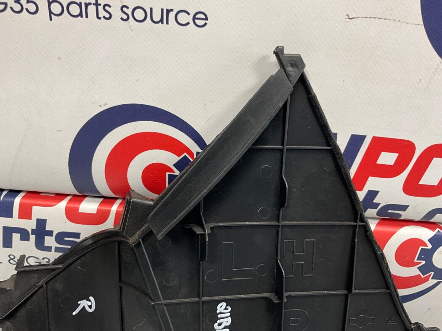 2003 Nissan Z33 350Z Passenger Right Center Console Knee Kick Panel OEM 21BKGEE - On Point Parts Inc