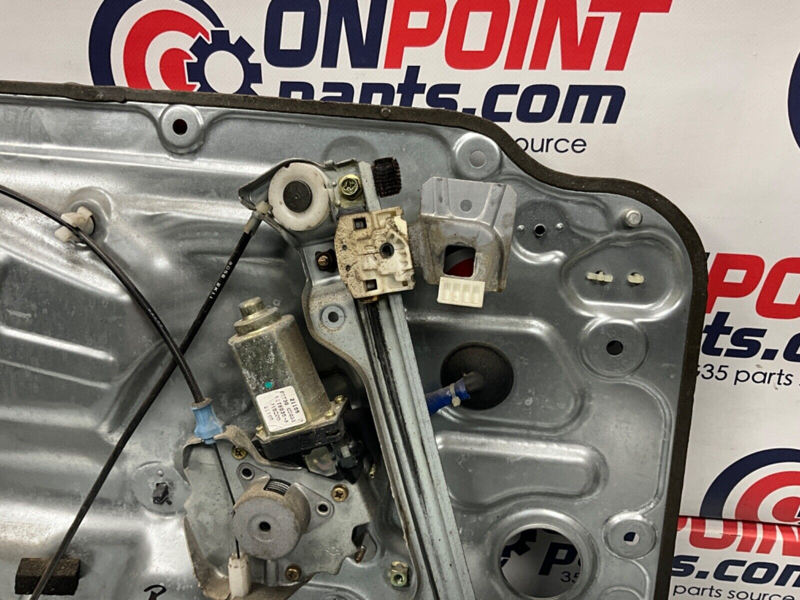 2003 Nissan Z33 350Z Passenger Right Window Regulator Motor Panel OEM 21BKGE3 - On Point Parts Inc