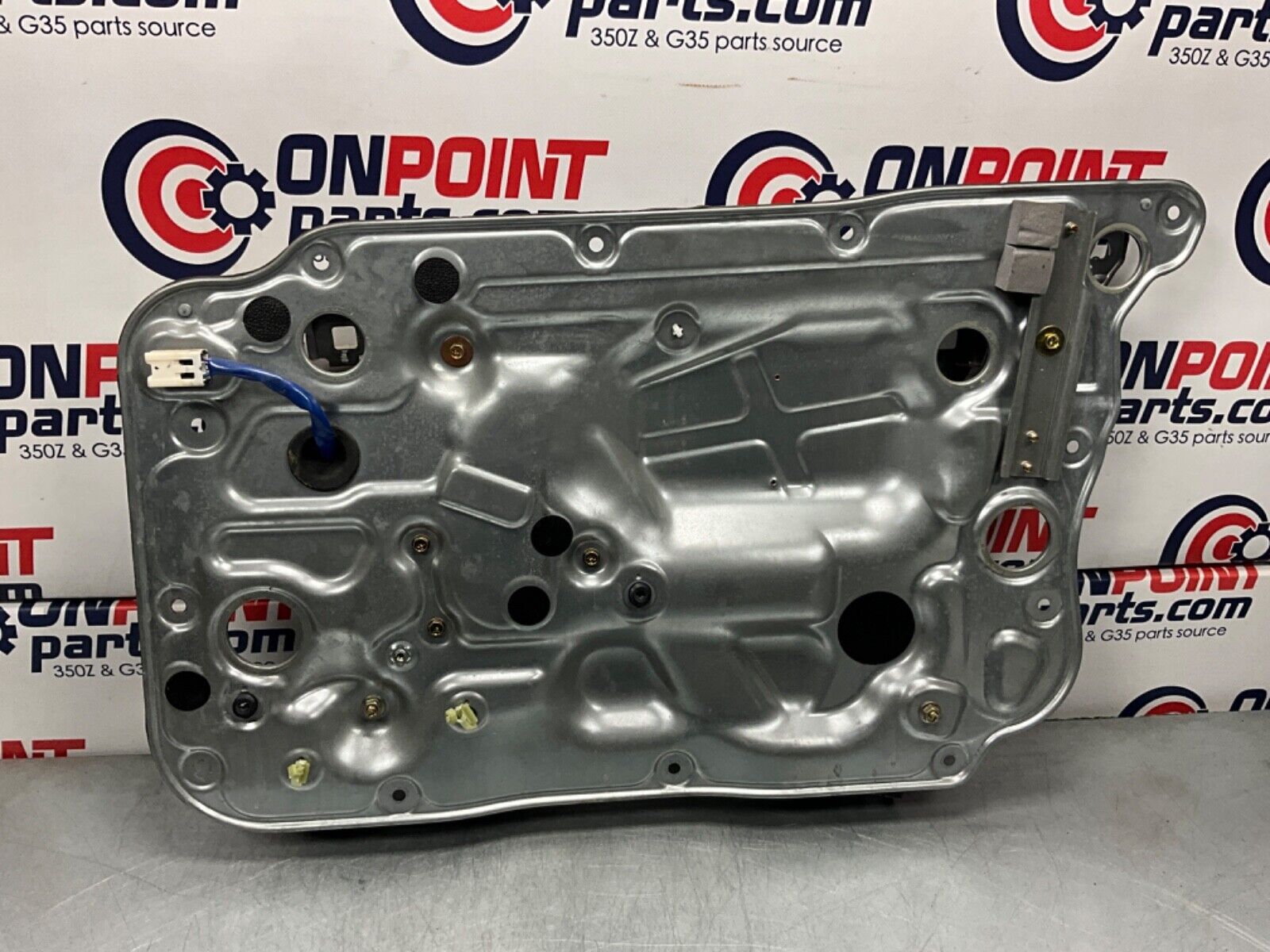 2003 Nissan Z33 350Z Passenger Right Window Regulator Motor Panel OEM 21BKGE3 - On Point Parts Inc