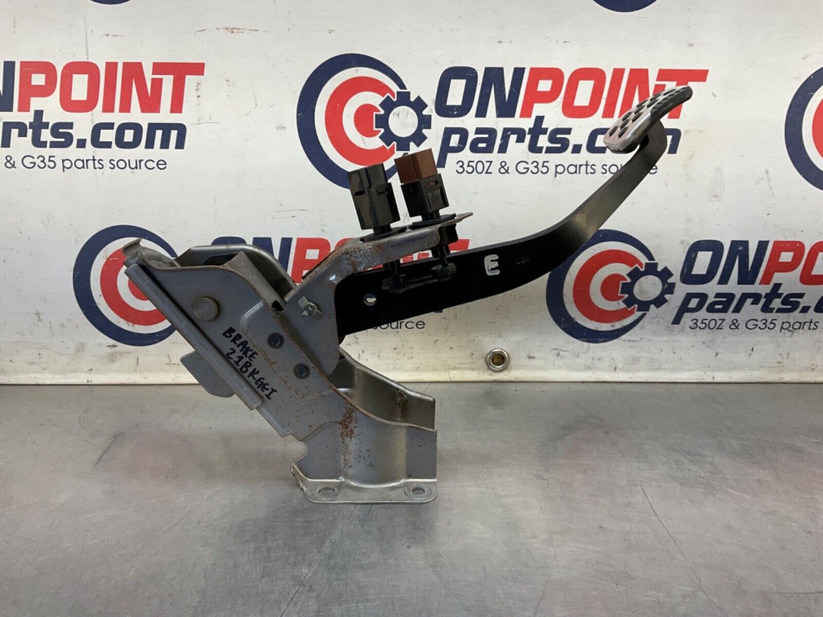 2003 Nissan Z33 350Z Brake Pedal with Bracket Manual OEM 21BKGEI - On Point Parts Inc