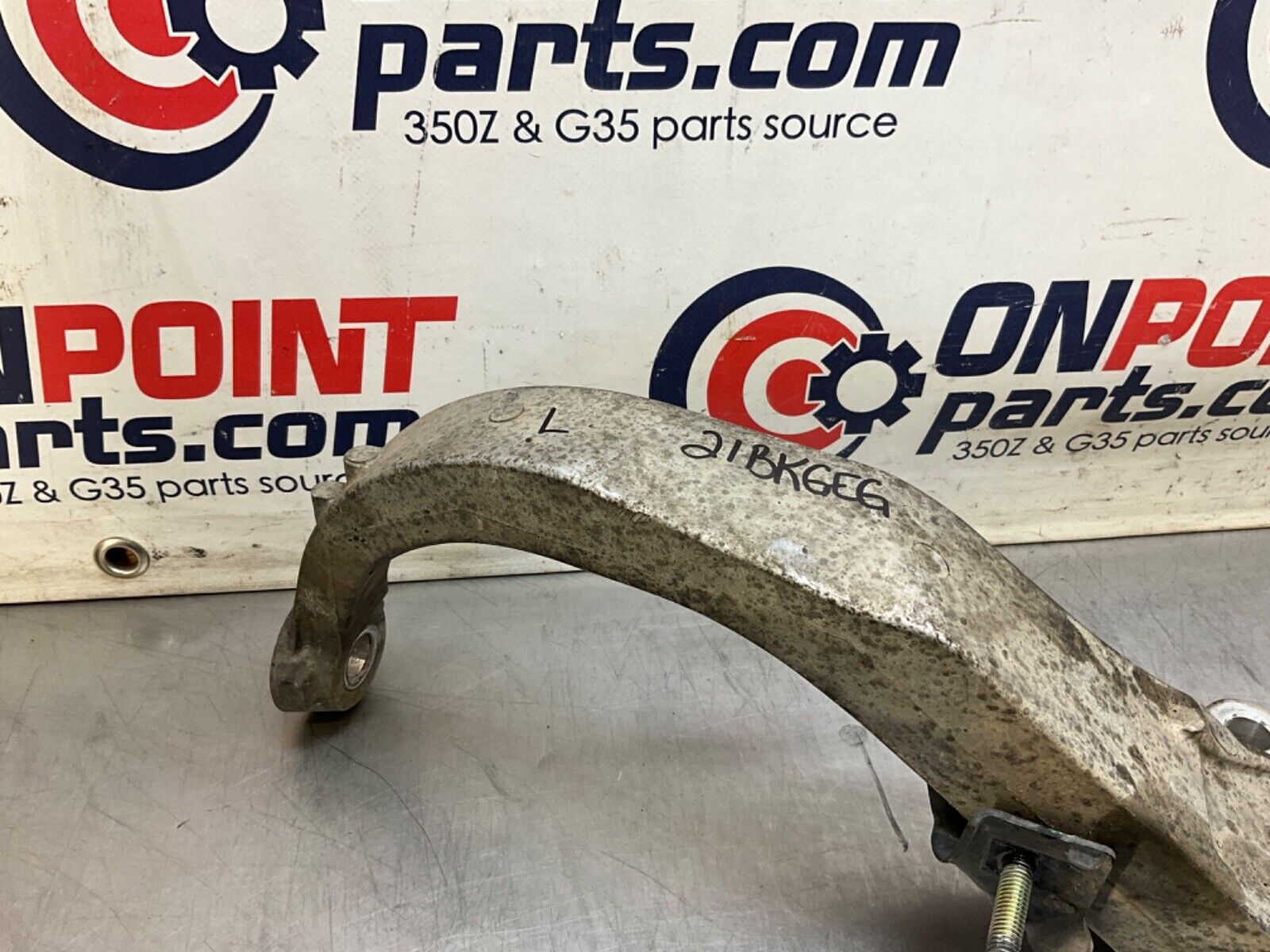 2003 Nissan Z33 350Z Driver Left Front Steering Knuckle Spindle