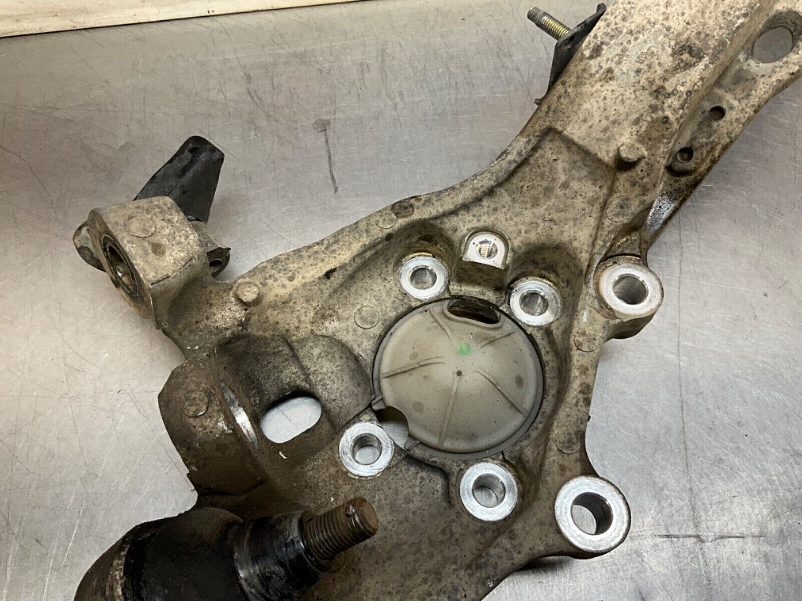 2003 Nissan Z33 350Z Driver Left Front Steering Knuckle Spindle