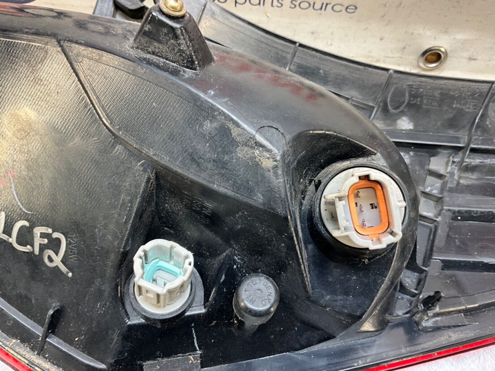 2004 Nissan Z33 350Z Driver Left Tail Light Assembly OEM 22BLCF2 - On Point Parts Inc