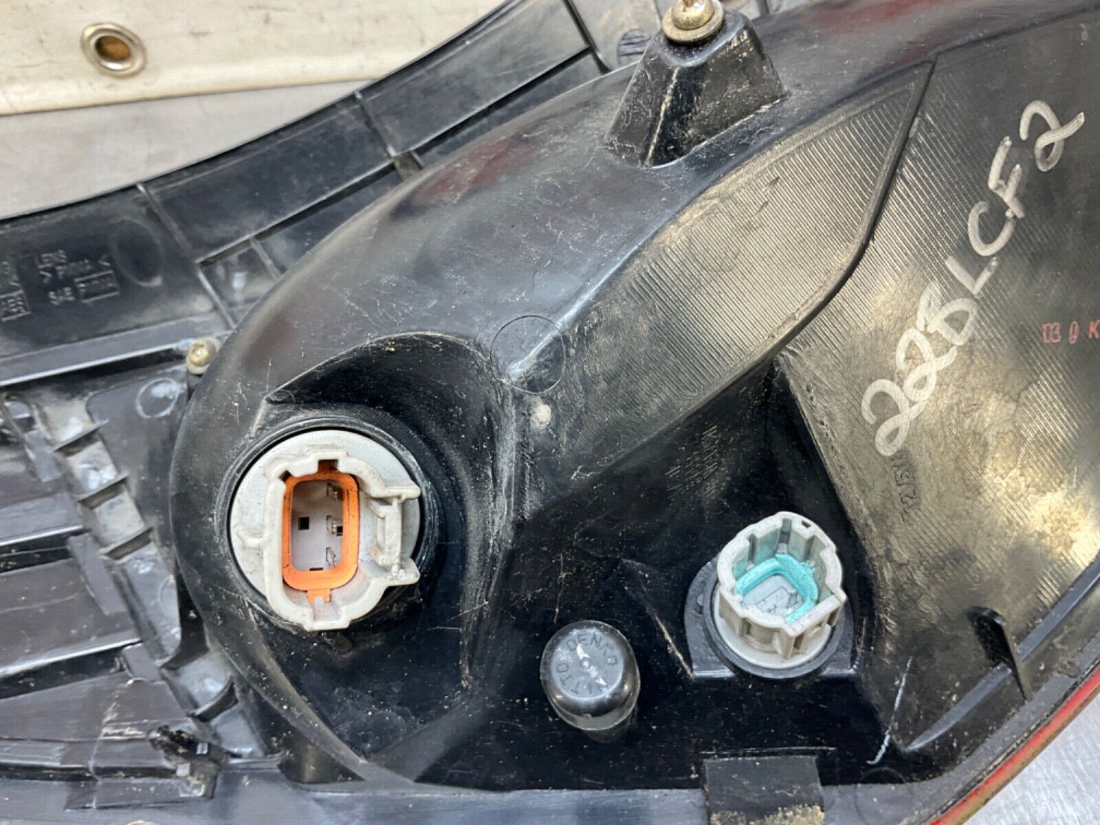 2004 Nissan Z33 350Z Passenger Right Tail Light Assembly OEM 22BLCF2 - On Point Parts Inc