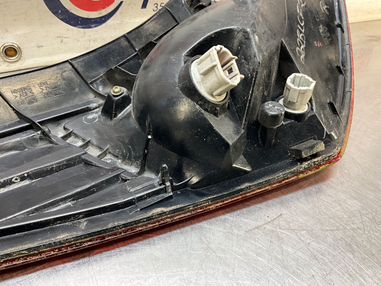 2004 Nissan Z33 350Z Passenger Right Tail Light Assembly OEM 22BLCF2 - On Point Parts Inc