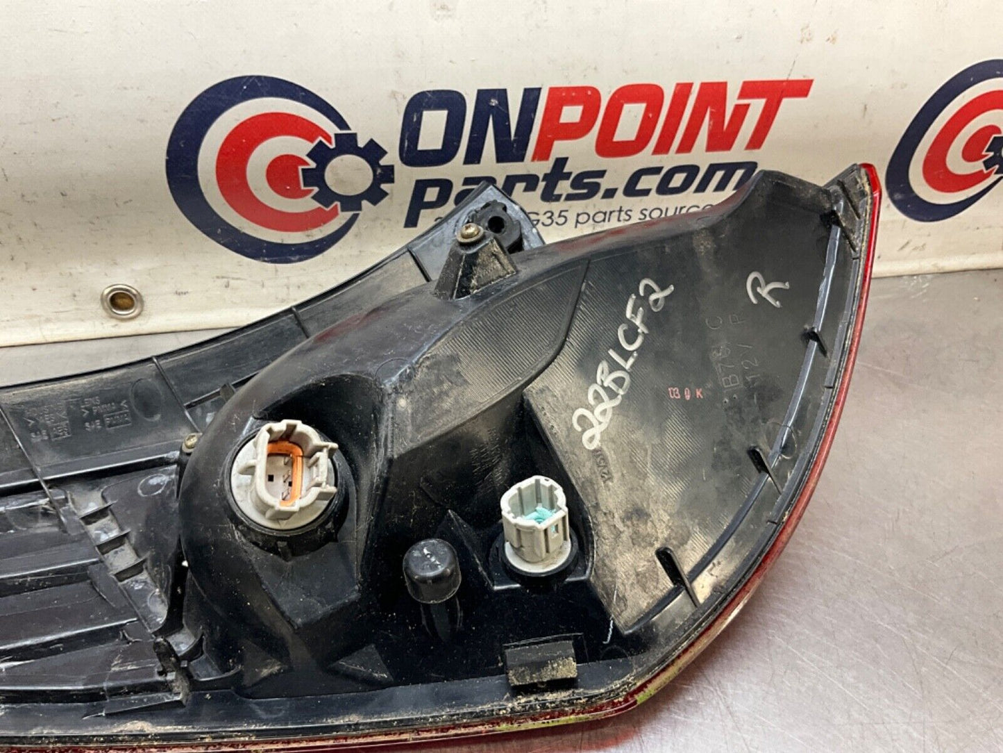 2004 Nissan Z33 350Z Passenger Right Tail Light Assembly OEM 22BLCF2 - On Point Parts Inc