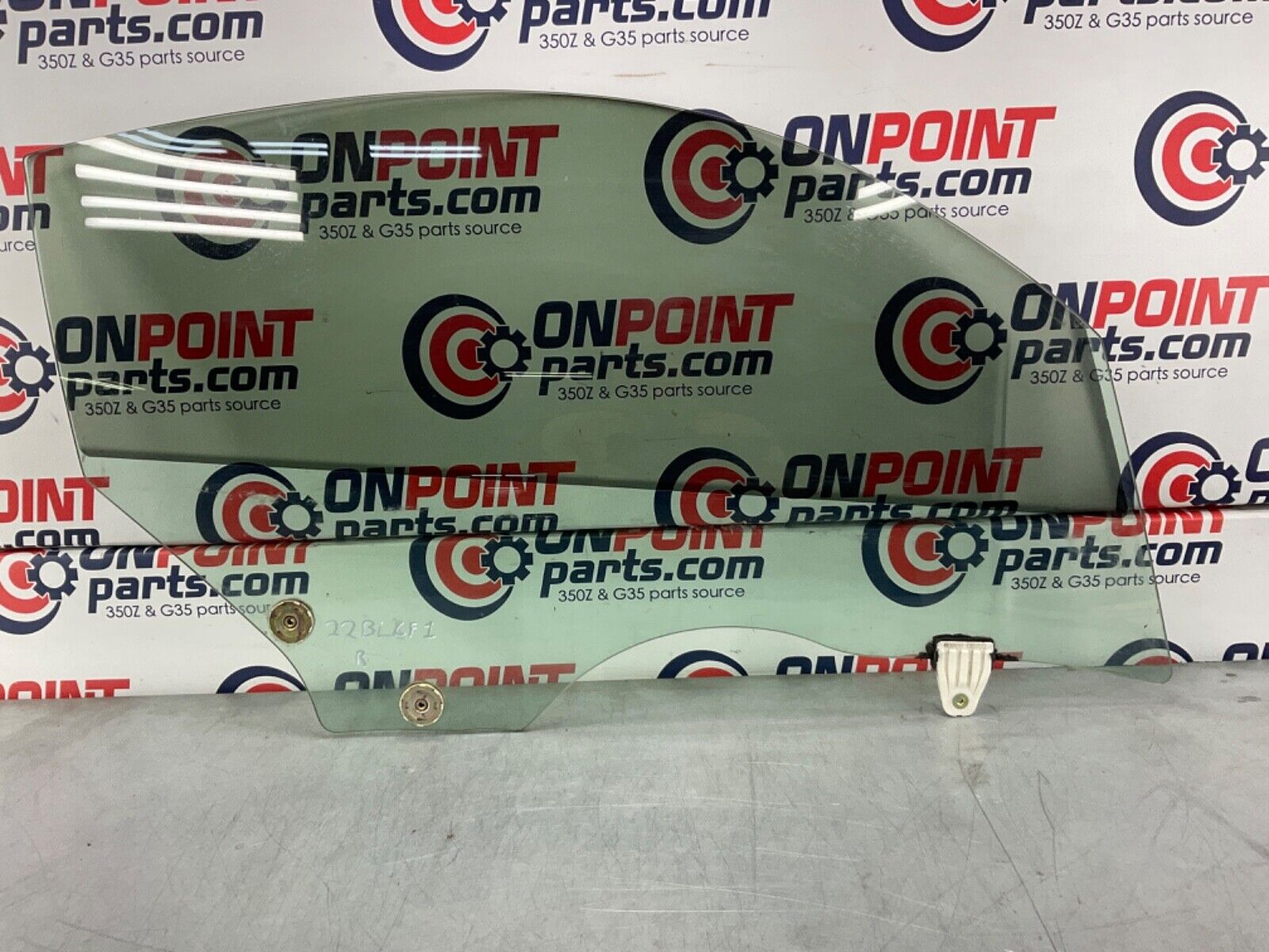 2004 Nissan Z33 350Z Passenger Right Door Window Glass OEM 22BLCF1 - On Point Parts Inc