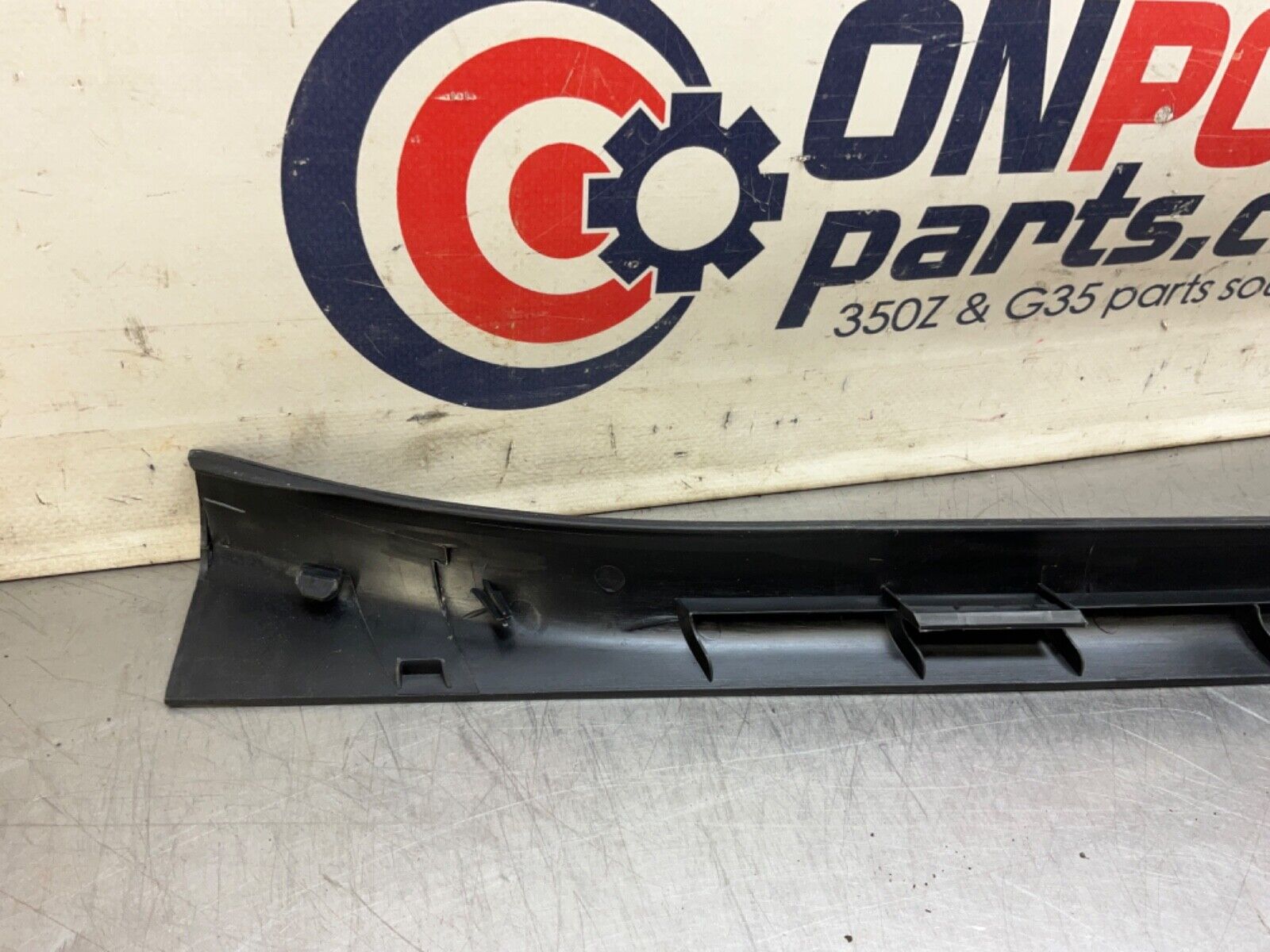 2004 Nissan Z33 350Z Passenger Right Door Threshold Sill Trim OEM 22BLCF7 - On Point Parts Inc