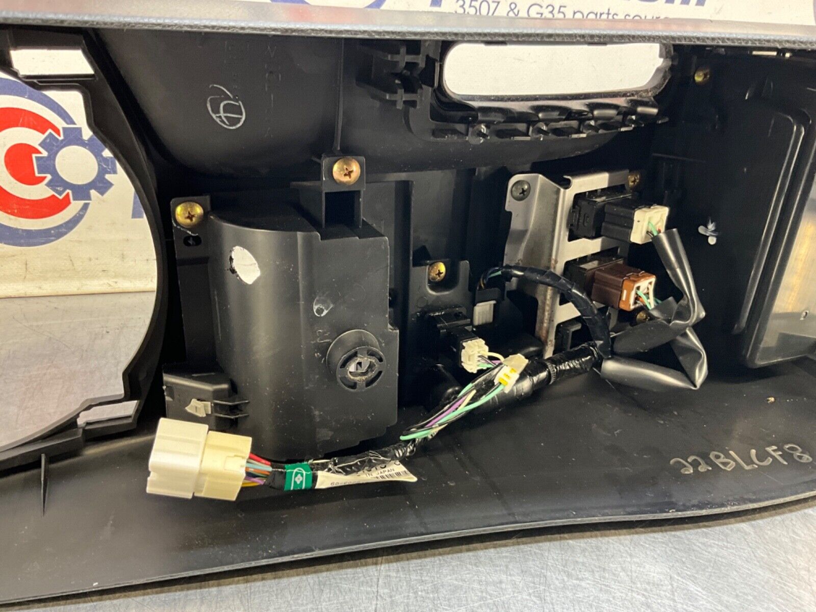 2004 Nissan Z33 350Z Manual Center Console Storage Heated Seat SwitchOEM 22BLCF8 - On Point Parts Inc