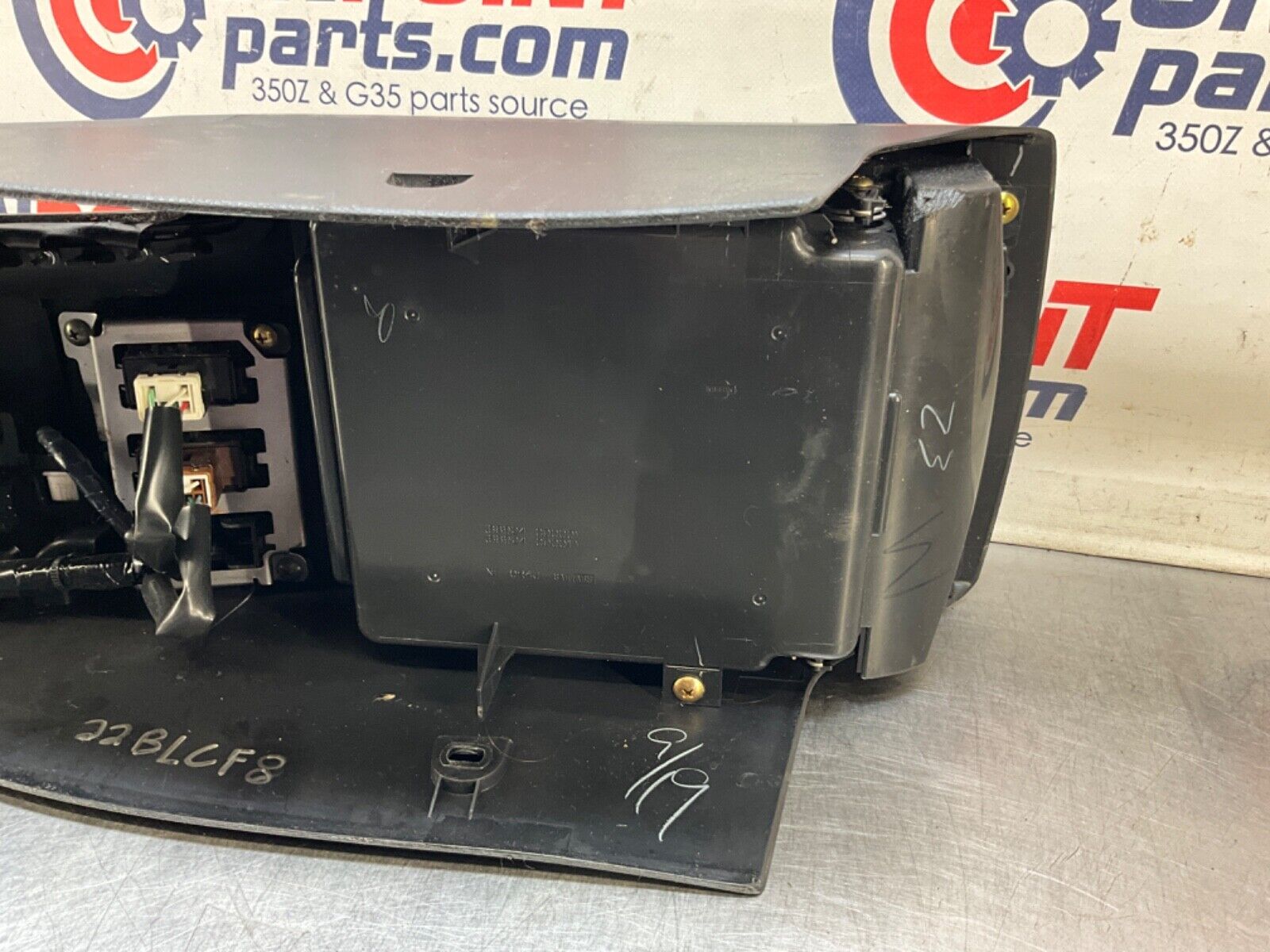 2004 Nissan Z33 350Z Manual Center Console Storage Heated Seat SwitchOEM 22BLCF8 - On Point Parts Inc