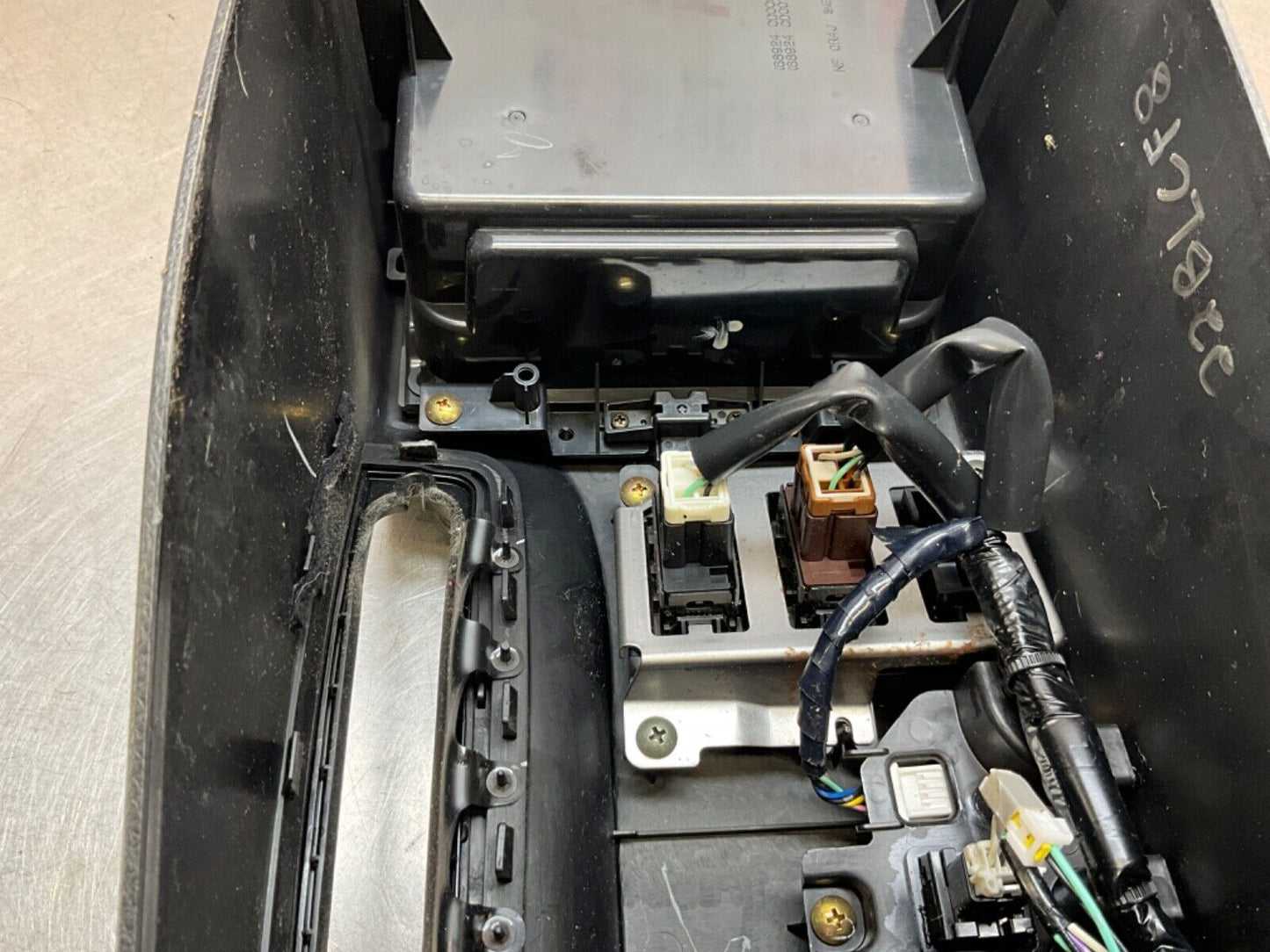 2004 Nissan Z33 350Z Manual Center Console Storage Heated Seat SwitchOEM 22BLCF8 - On Point Parts Inc