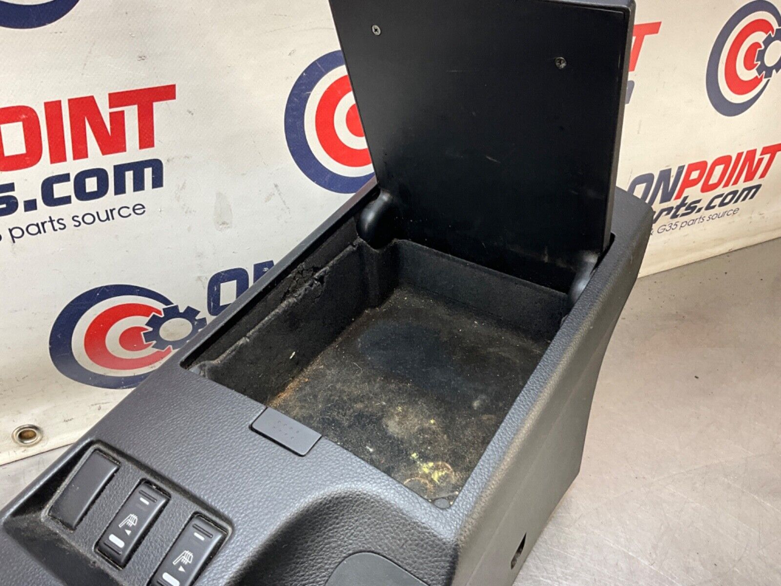 2004 Nissan Z33 350Z Manual Center Console Storage Heated Seat SwitchOEM 22BLCF8 - On Point Parts Inc