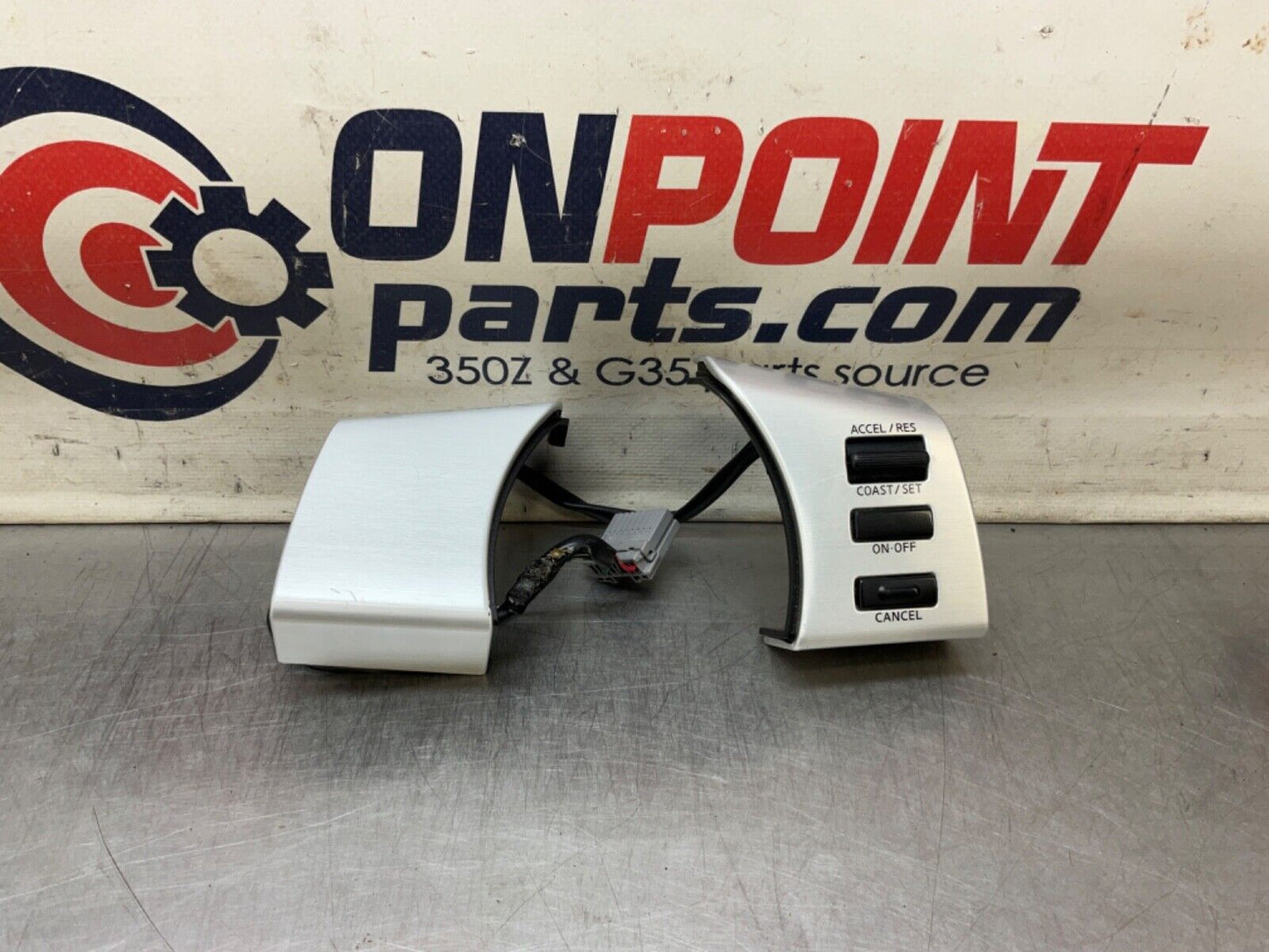 2004 Nissan Z33 350Z Steering Wheel Cruise Control Switch Cap OEM 22BLCFA - On Point Parts Inc