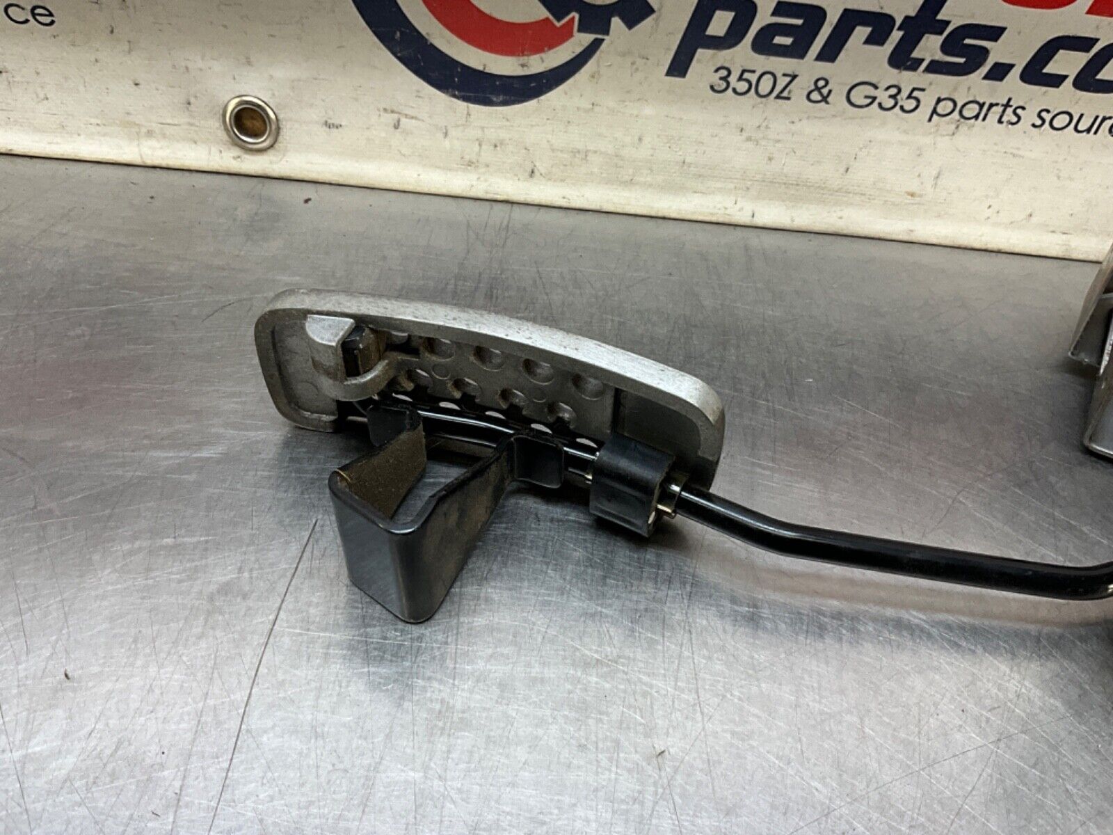 2004 Nissan Z33 350Z Manual Accelerator Gas Throttle Pedal OEM 22BLCFG - On Point Parts Inc