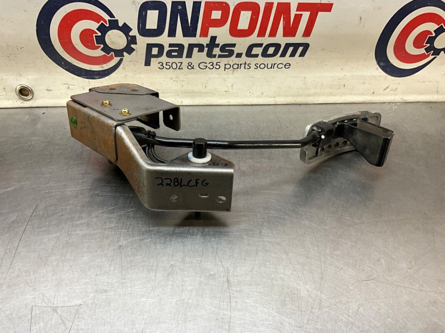 2004 Nissan Z33 350Z Manual Accelerator Gas Throttle Pedal OEM 22BLCFG - On Point Parts Inc