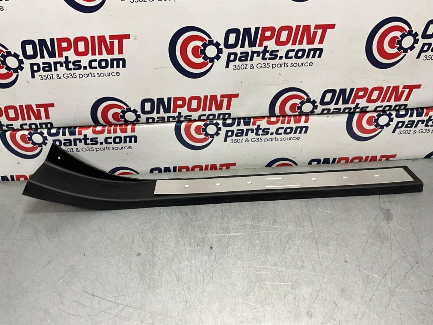 2004 Nissan Z33 350Z Passenger Right Door Threshold Kick Plate OEM 22BLCF7 - On Point Parts Inc