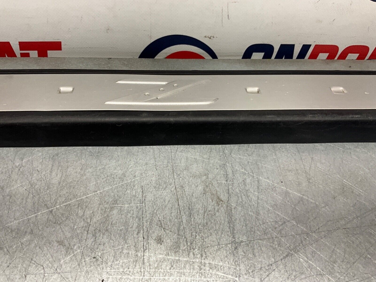 2004 Nissan Z33 350Z Passenger Right Door Threshold Kick Plate OEM 22BLCF7 - On Point Parts Inc