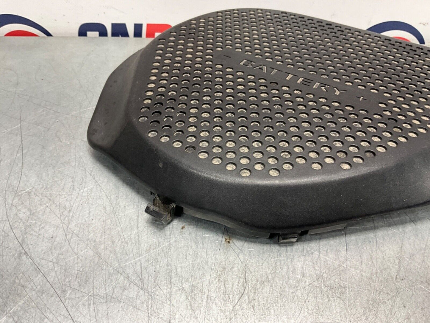 2004 Nissan Z33 350Z Passenger Right Battery Cover Bezel Trim 65278 OEM 22BLCF3 - On Point Parts Inc