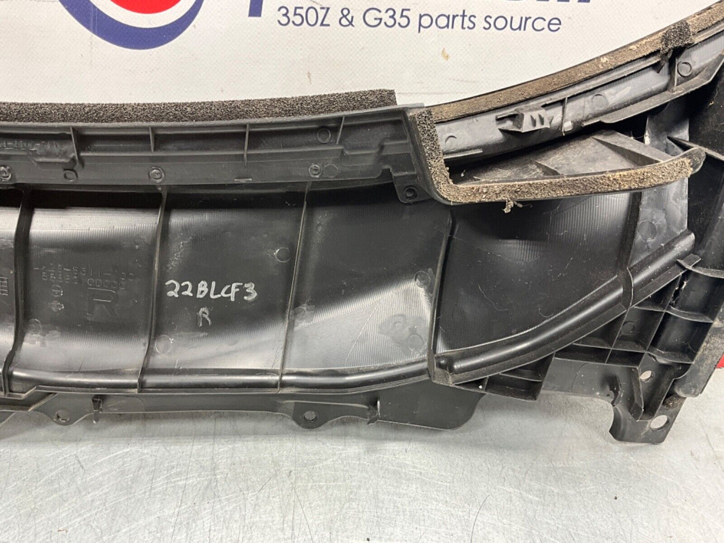 2004 Nissan Z33 350Z Passenger Right Windshield Wiper Hood Cowl OEM 22BLCF3 - On Point Parts Inc