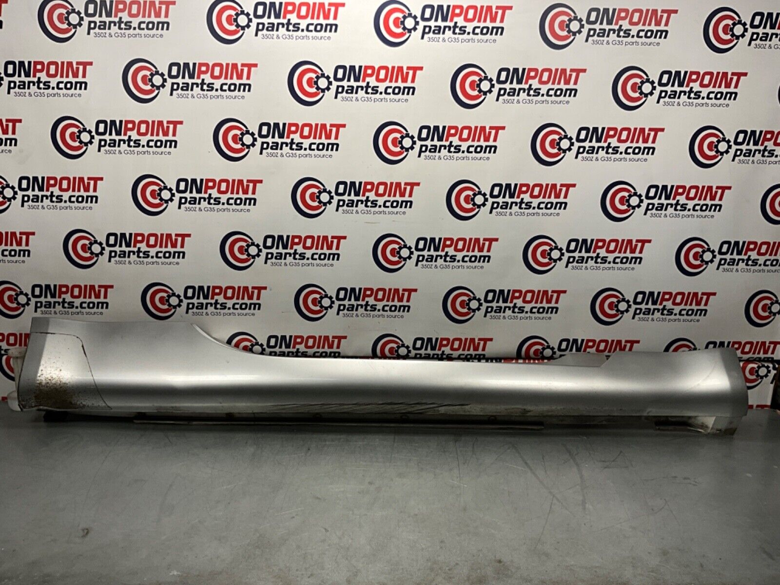 2004 Nissan Z33 350Z Passenger Right Side Skirt Rocker Panel OEM 22BLCF5 - On Point Parts Inc