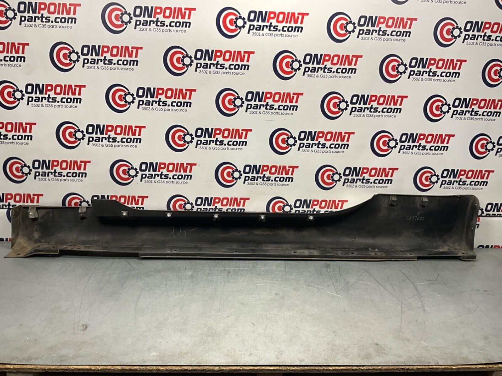 2004 Nissan Z33 350Z Passenger Right Side Skirt Rocker Panel OEM 22BLCF5 - On Point Parts Inc